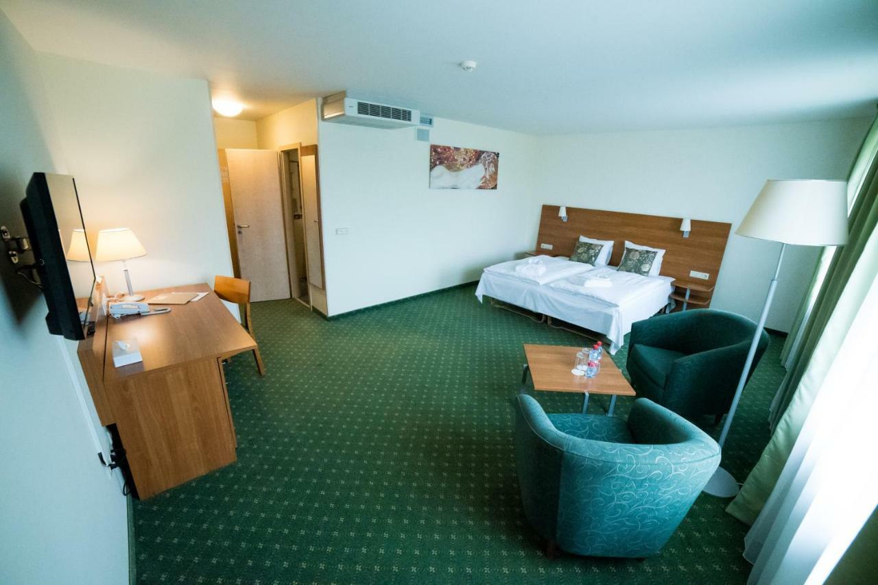 Hotel Tigra Priekuli Ngoại thất bức ảnh